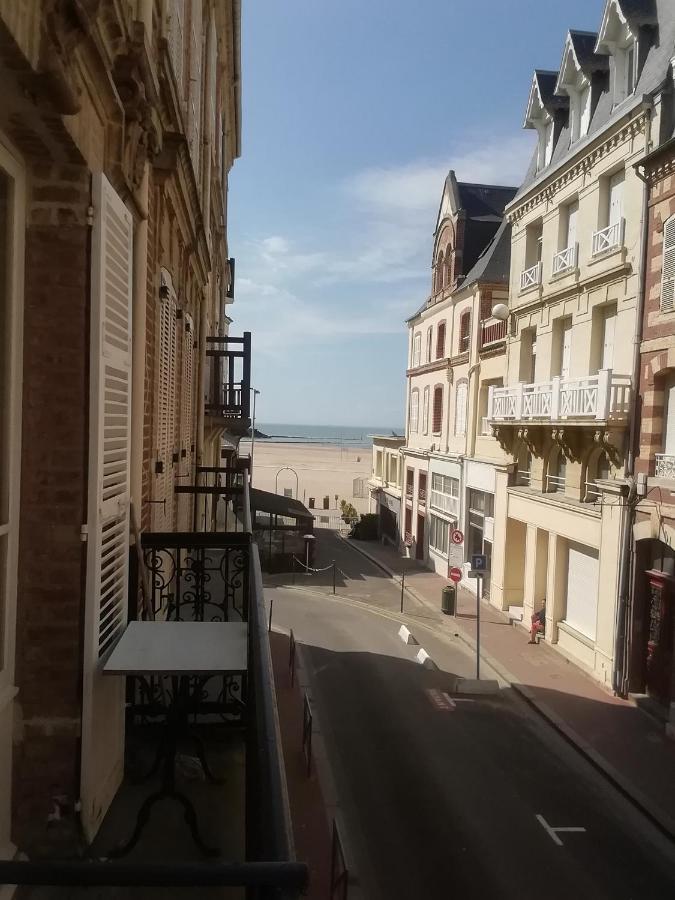 Trouville Centre 2 Pieces Balcon Sur Plage A 30 Metres Apartamento Exterior foto
